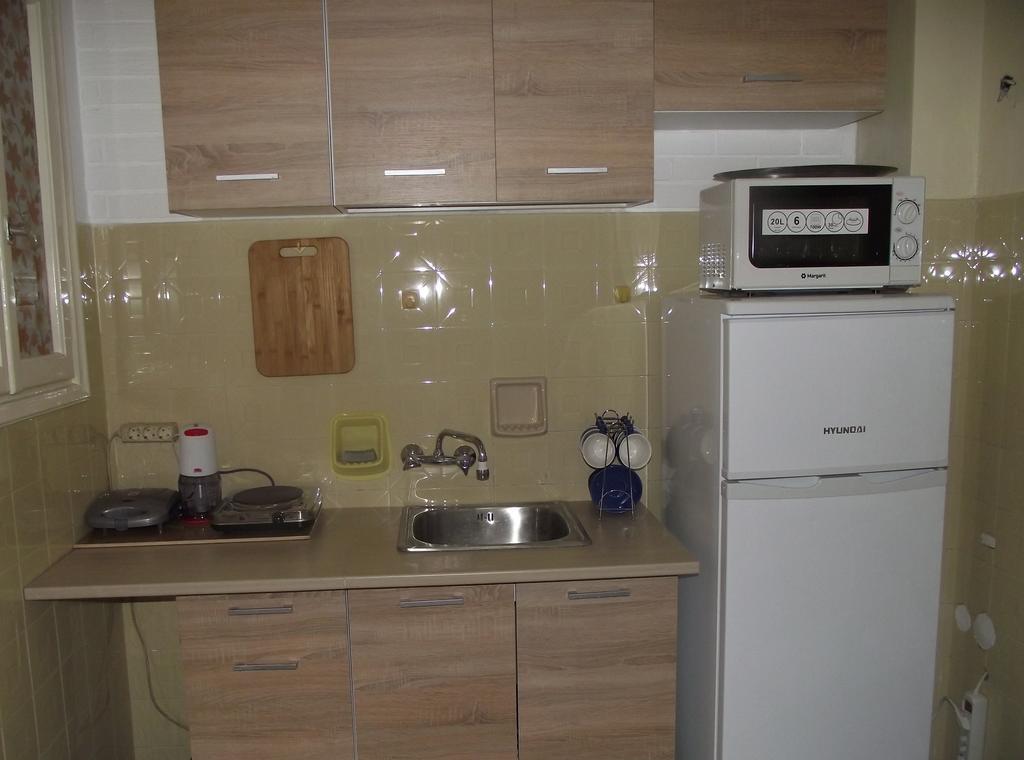 Sfiggos 54 Guest House Athena Bagian luar foto