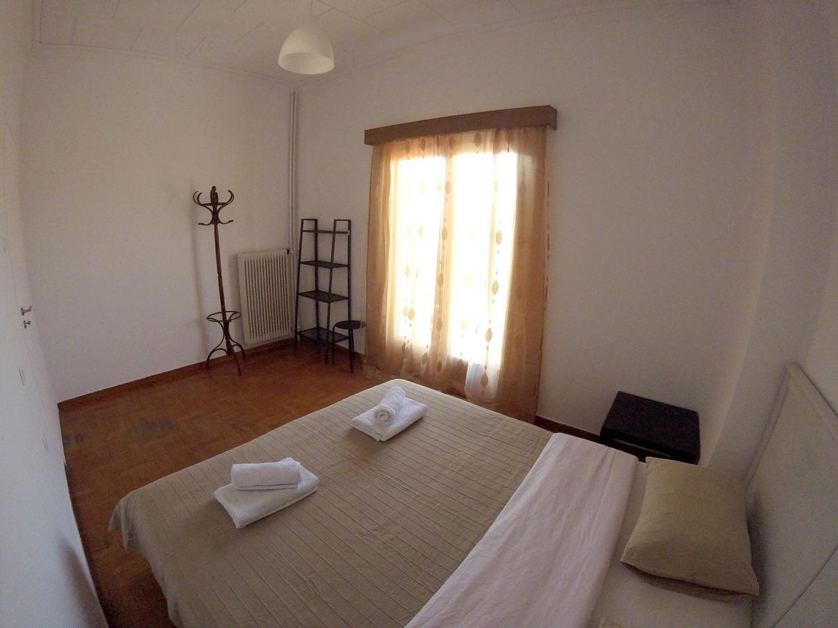 Sfiggos 54 Guest House Athena Bagian luar foto