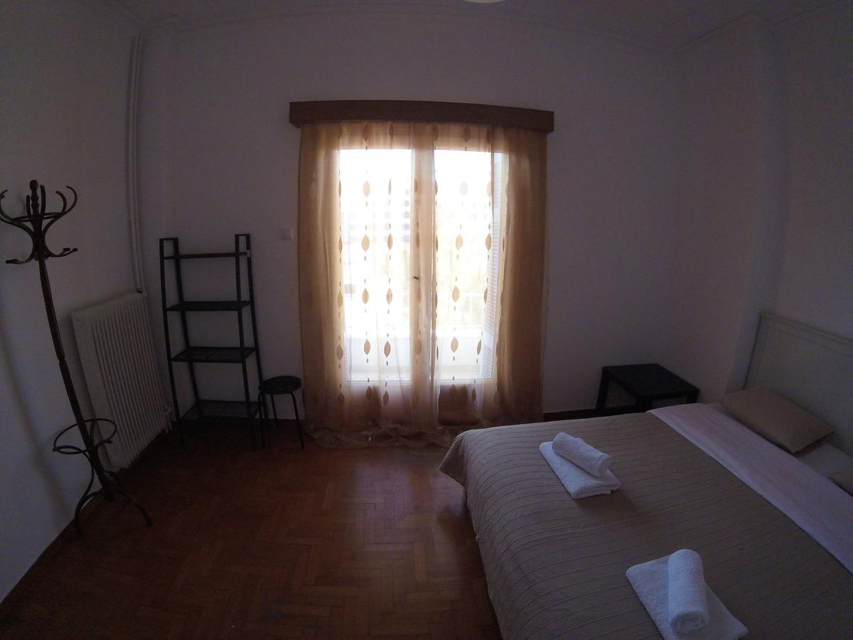 Sfiggos 54 Guest House Athena Bagian luar foto